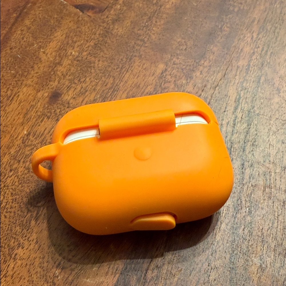 Apple Airpods with Case - Picture 4 of 4